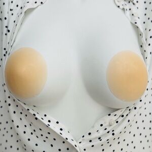 (PACK OF 3) Seamless Nude Silicone Reusable Nipple Covers (Beige)